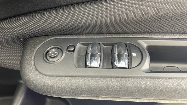 MINI Clubman 1.5 Cooper 6dr Petrol Estate